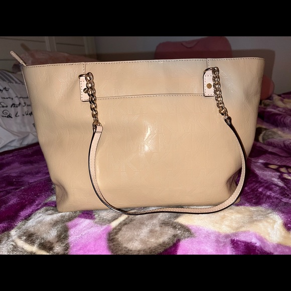 Michael Kors Purse - Picture 1 of 7